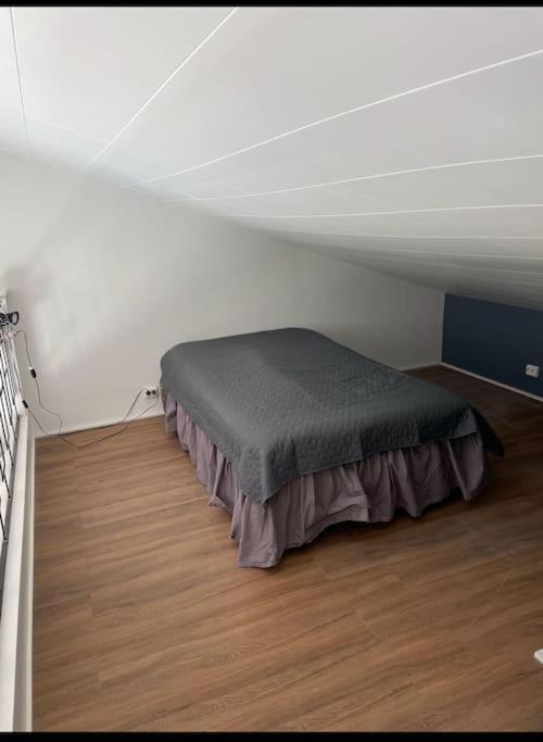 Nyrenoverat Strandnaera Med Fantastisk Utsikt Rimbo 外观 照片
