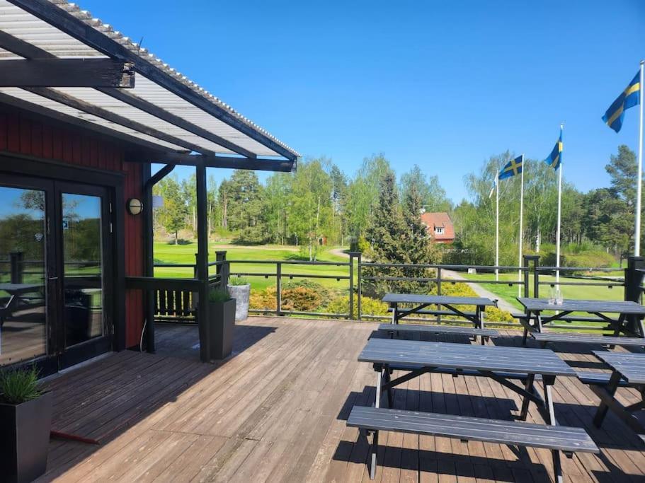 Nyrenoverat Strandnaera Med Fantastisk Utsikt Rimbo 外观 照片