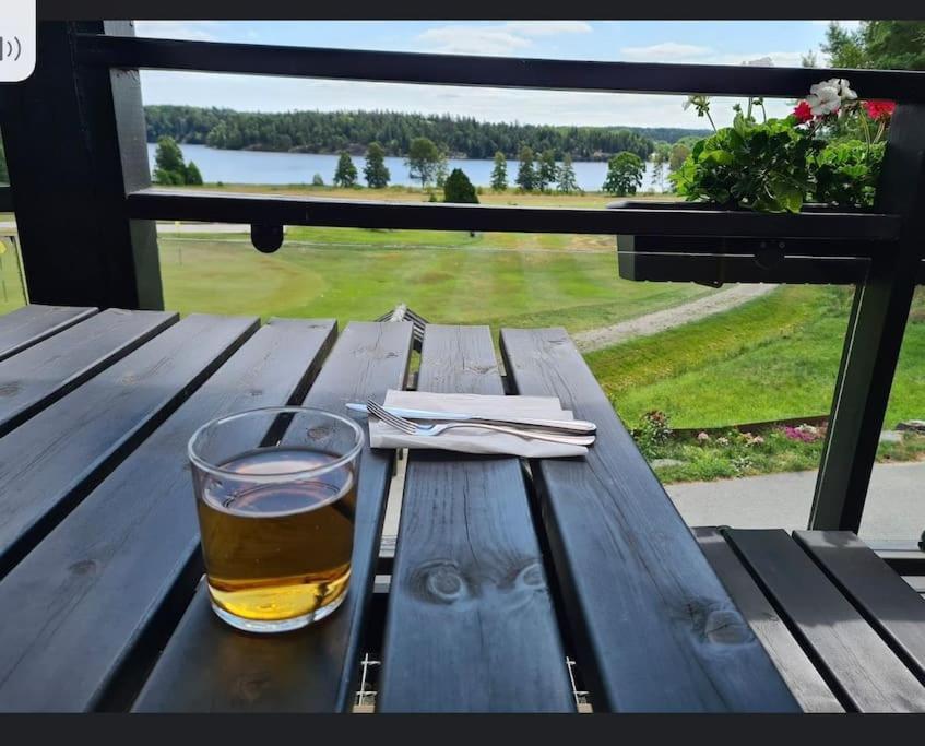 Nyrenoverat Strandnaera Med Fantastisk Utsikt Rimbo 外观 照片